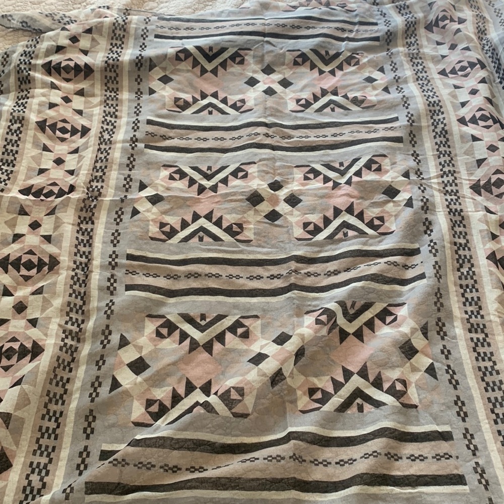 Patterned scarf